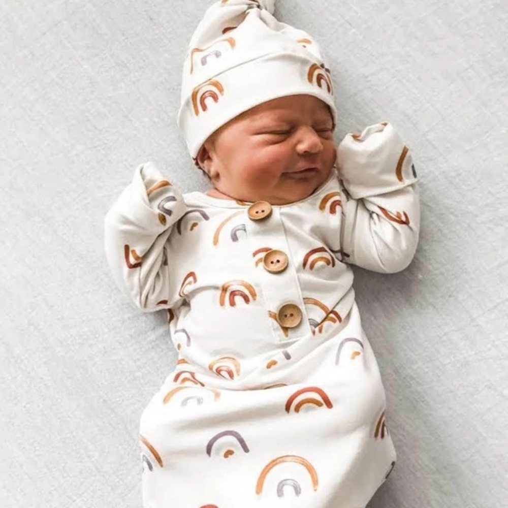 Knot gown with hat